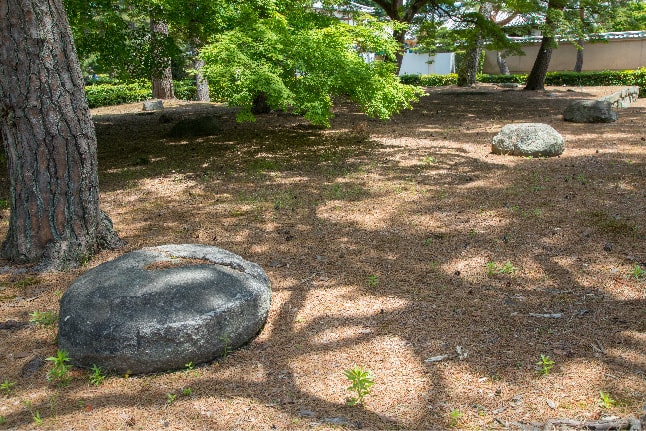 04 三門礎石 Sanmonsoseki